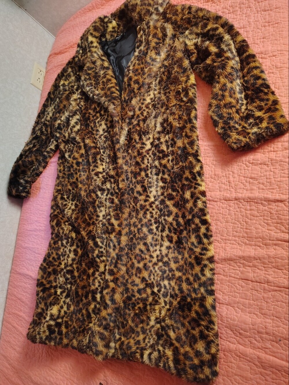 Leopard Print Faux Fur Robe - Brown